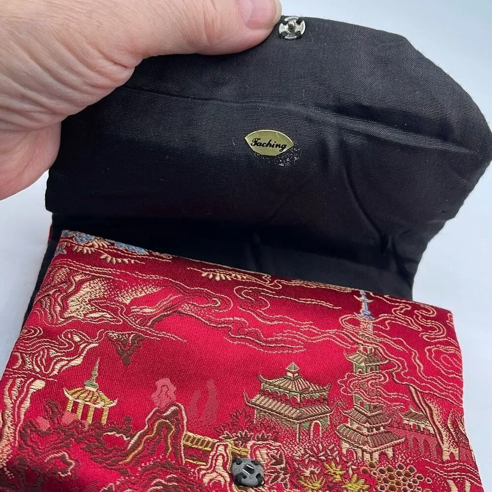 Vintage Faching silk brocade jewelry roll. Snap front.